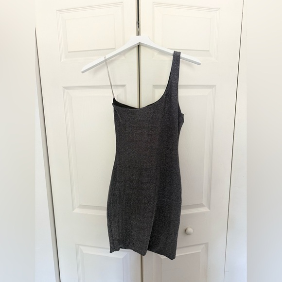 Meshki Scarlett Shimmer Dress Dark Silver Glitter One Shoulder Mini Size Small - Picture 2 of 7